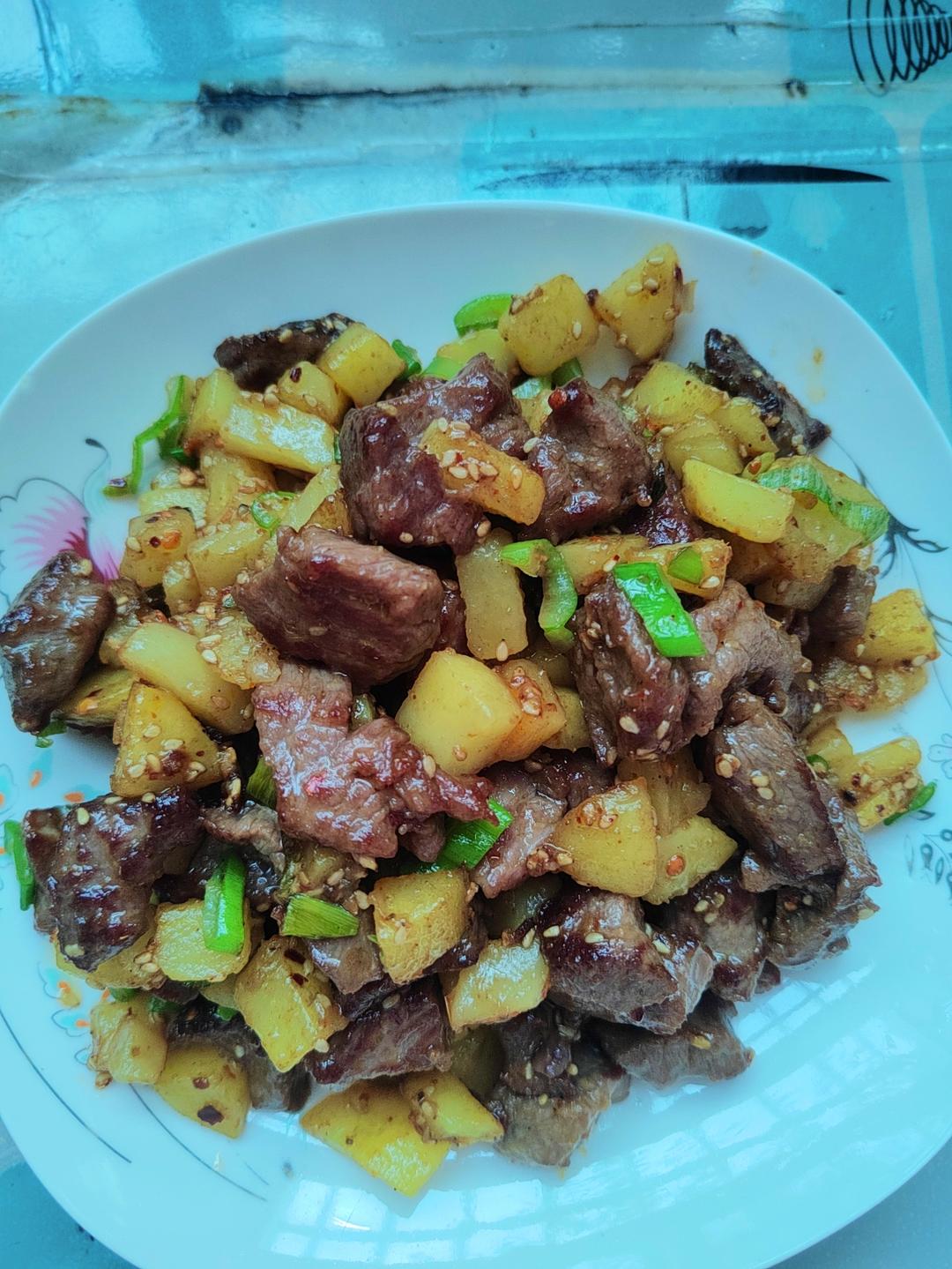 香辣孜然土豆牛肉粒，这么做巨巨巨好吃！！