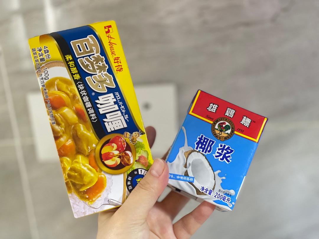 土豆咖喱鸡的做法 步骤4