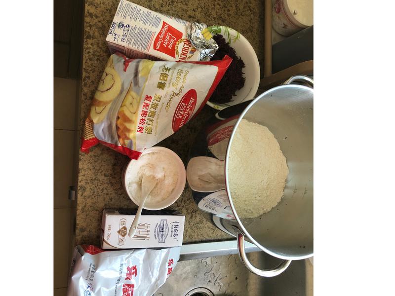 纯奶手撕吐司的做法 步骤1