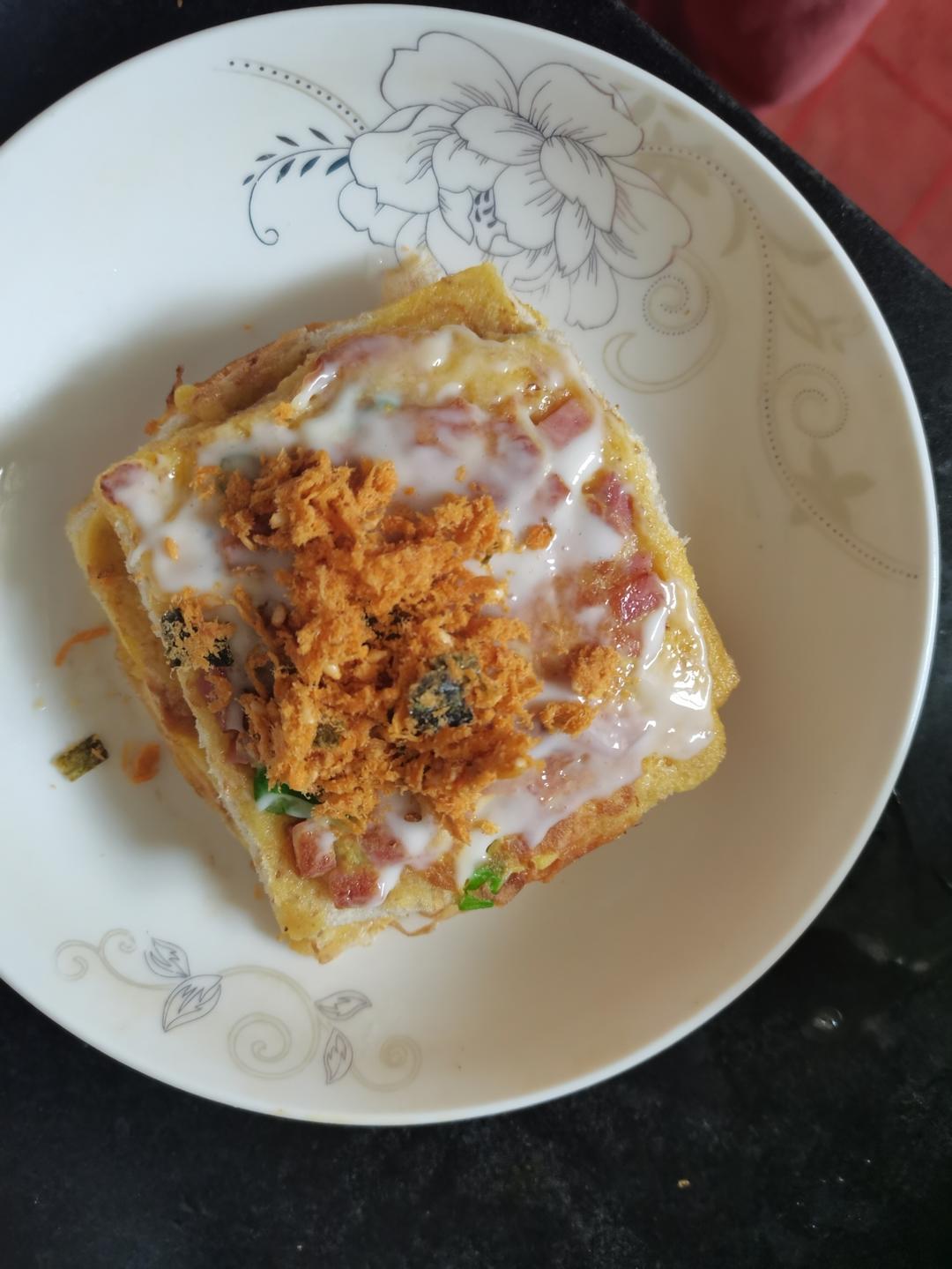 儿童早餐—肉松吐司卷