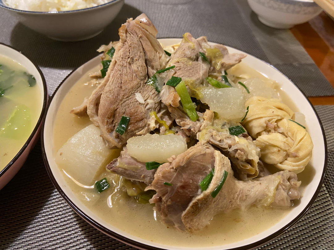 白萝卜鸭汤