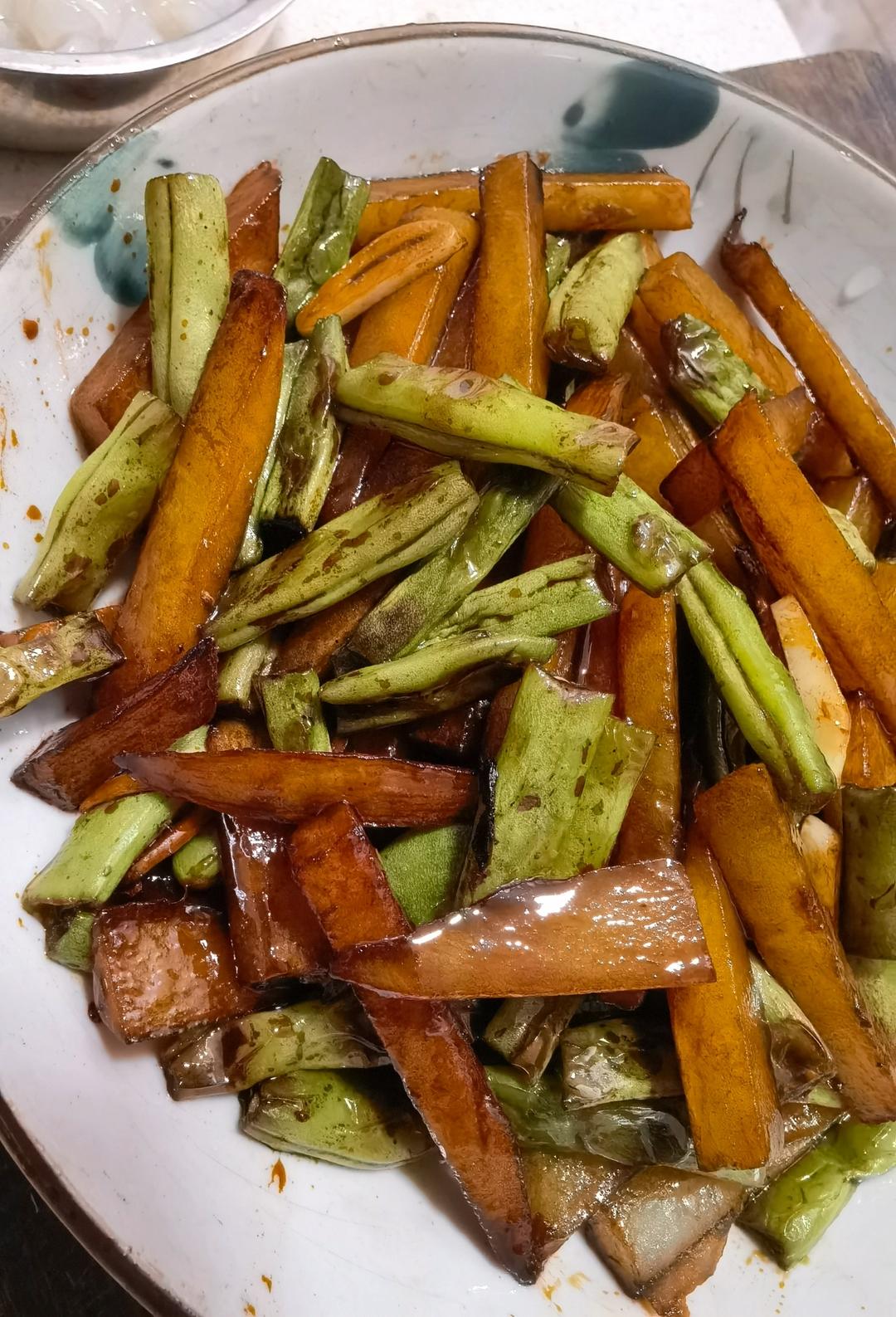 干煸豆角土豆条（蒜香）