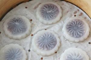 广东经典点心-豆沙水晶饼的做法 步骤5