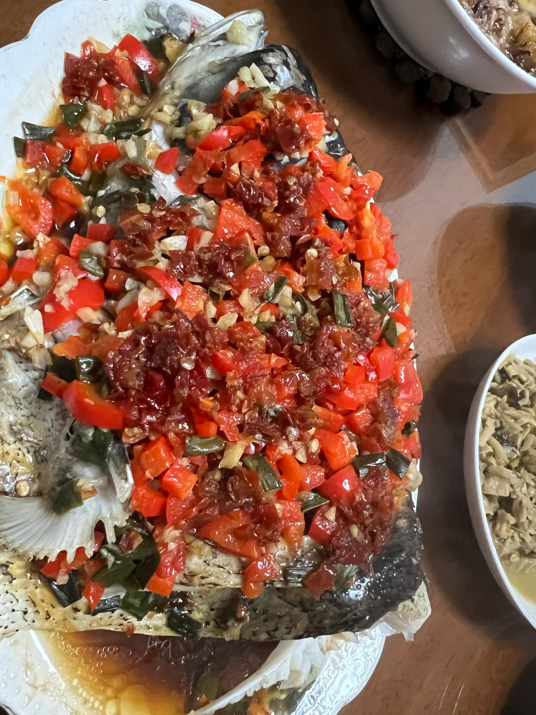 剁椒蒸千岛湖鱼头