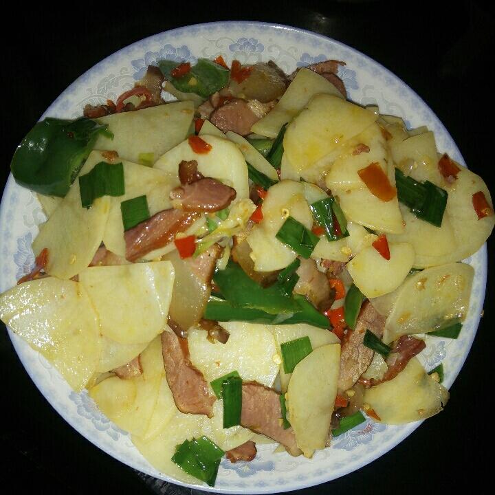 萝卜干炒腊肉