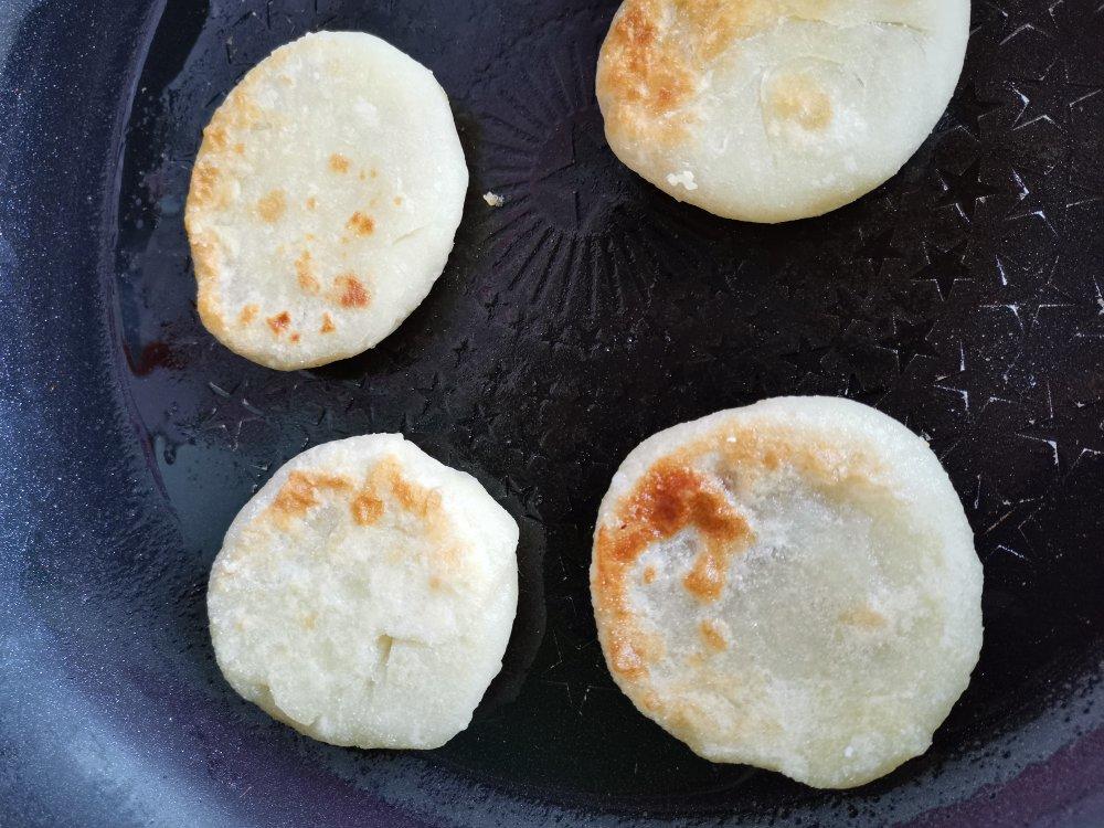 🔥好吃到转圈圈～咬一口流心的红糖饼