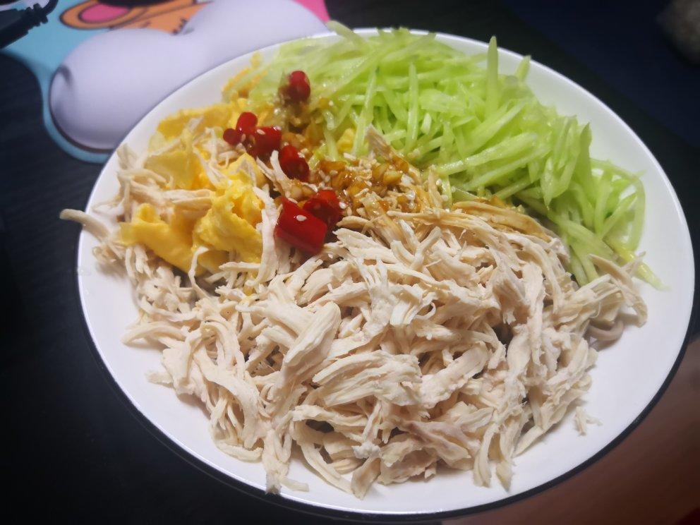 鸡丝凉面