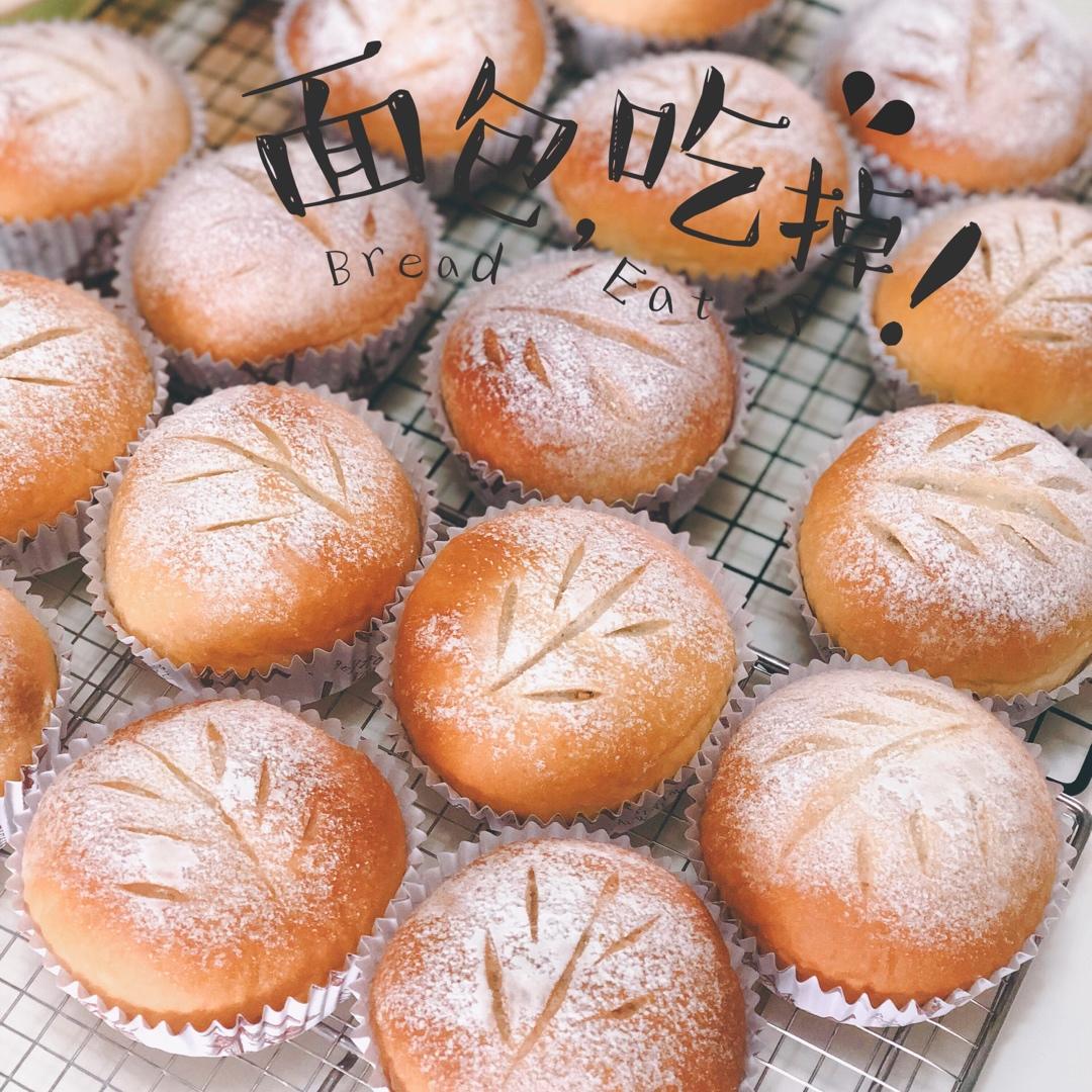 如棉花般松软的海苔肉松面包