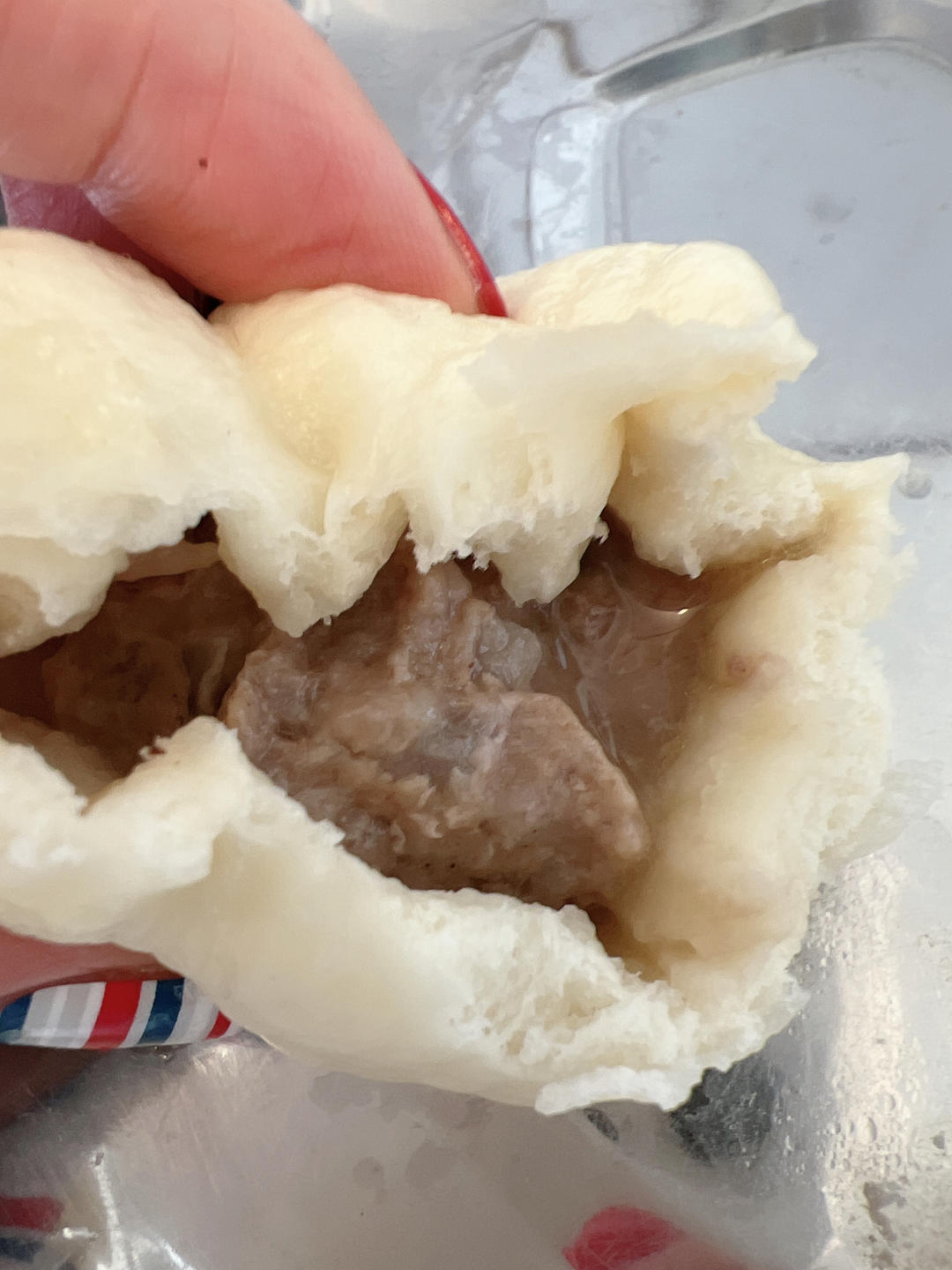 鲜美多汁的洋葱牛肉包子