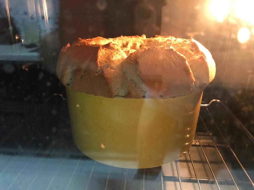 口味升级版～咖啡百利甜戚风（17cm或18cm中空模）