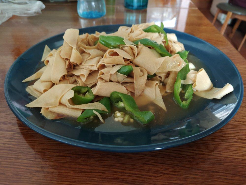 尖椒炒干豆腐