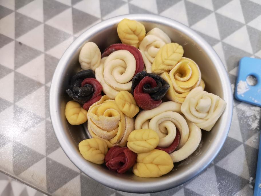 南瓜卡通挤挤馒头(皮卡丘)⚡️⚡️⚡️的做法 步骤15