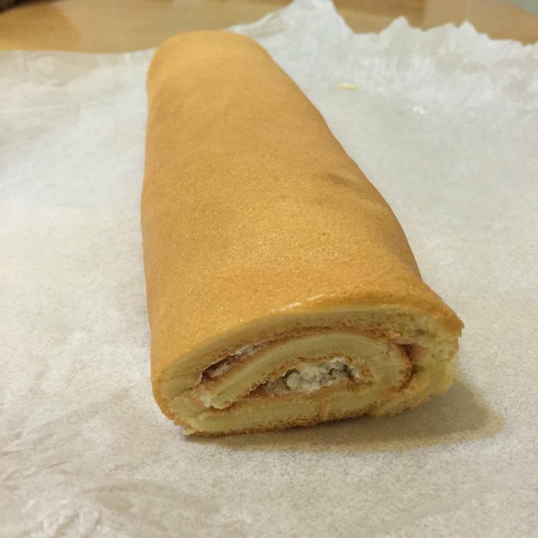 戚风蛋糕卷（家用30L烤箱自带烤盘之3蛋卷卷）