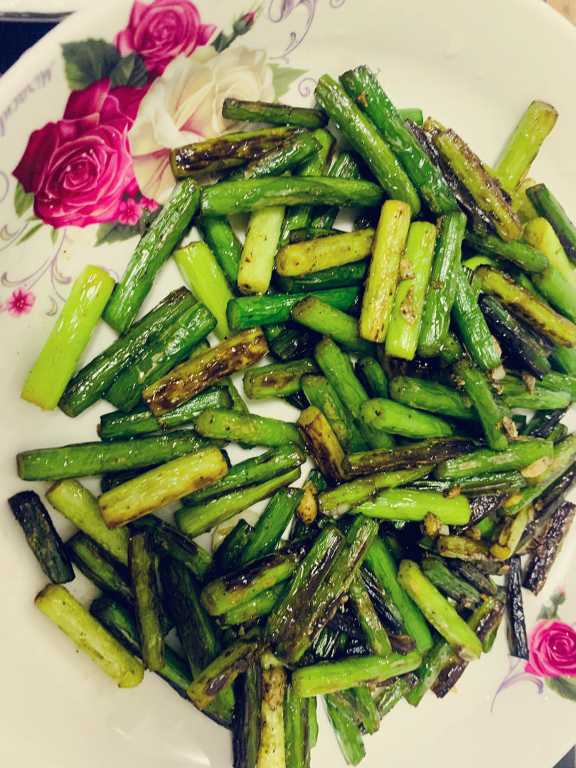 清炒早春蒜薹/蒜苔/蒜毫/蒜苗…