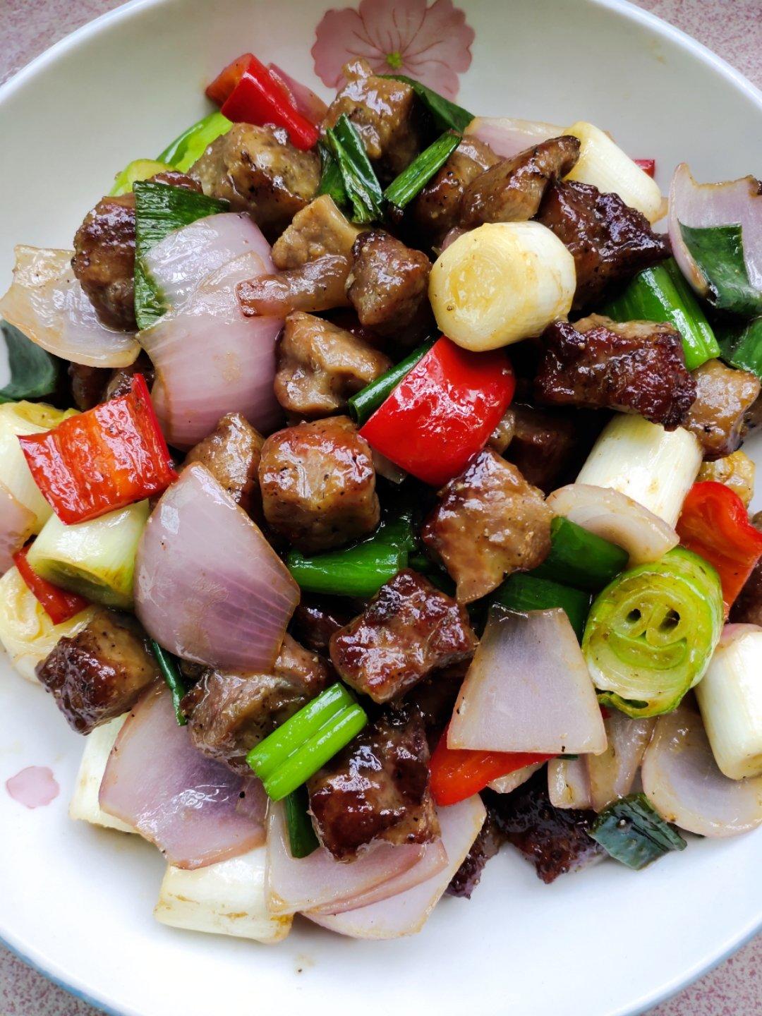 黑椒牛肉粒