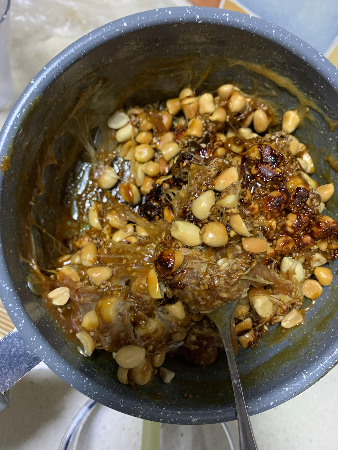芝麻花生軟糖（好吃不黏牙，詳細做法）