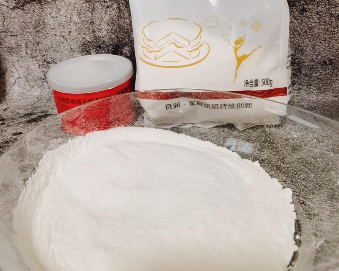 纯奶手撕吐司的做法 步骤1