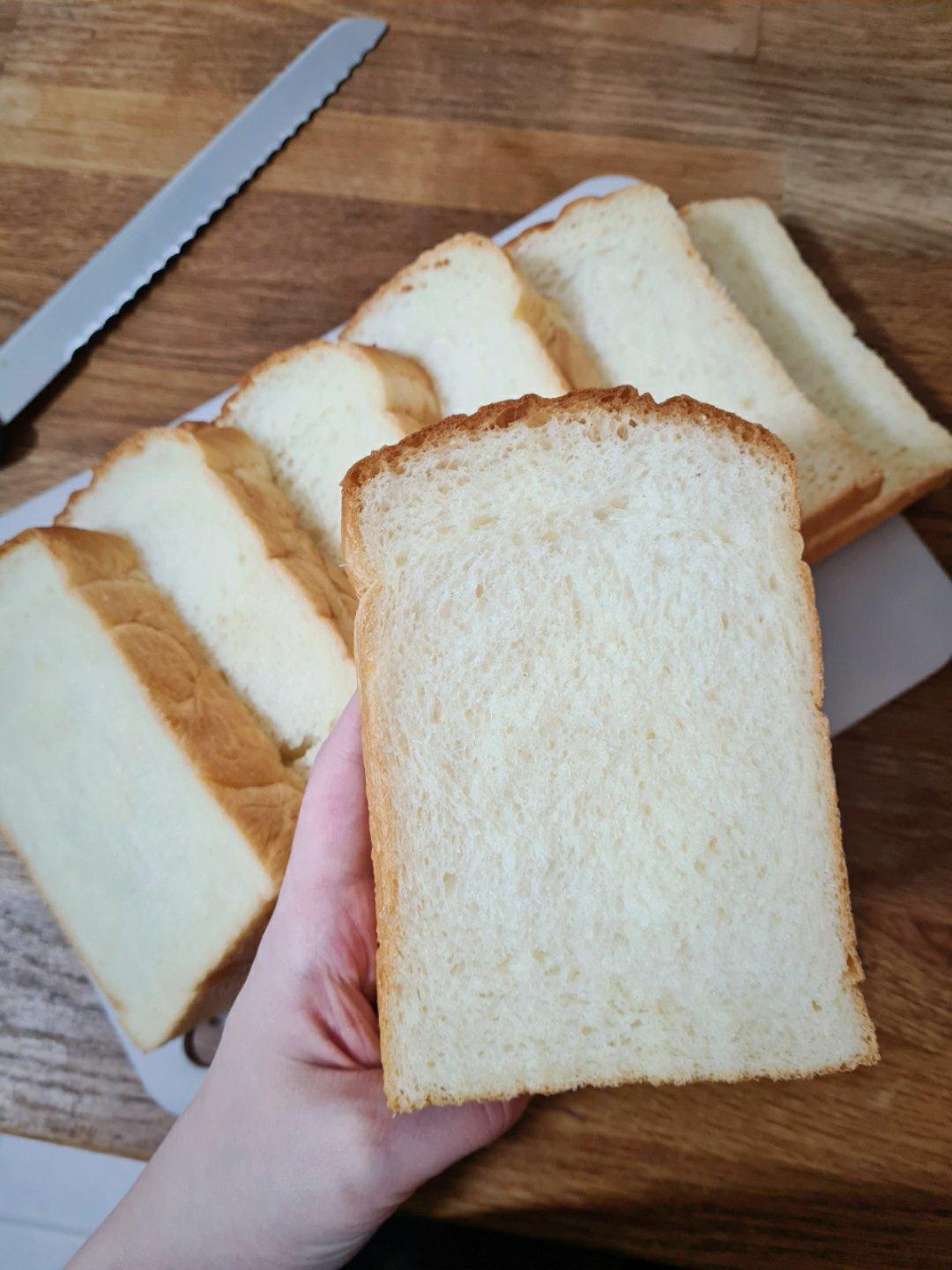 牛奶吐司