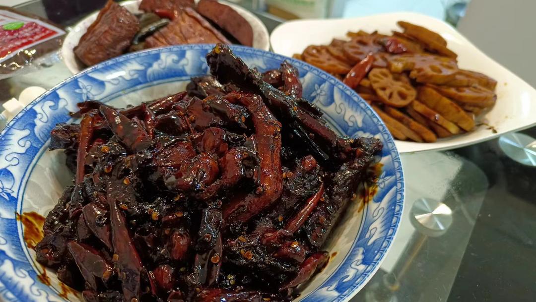 超A的武汉卤味周黑鸭（超详尽版）