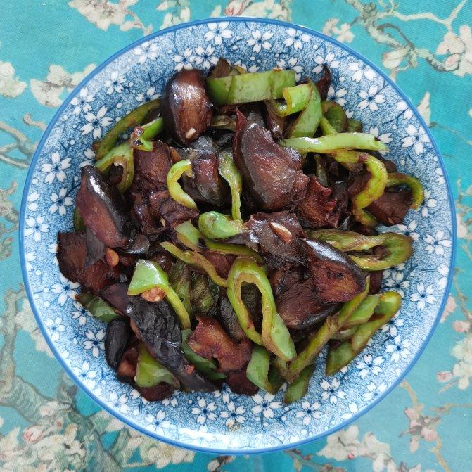 比肉好吃百倍的素炒茄子