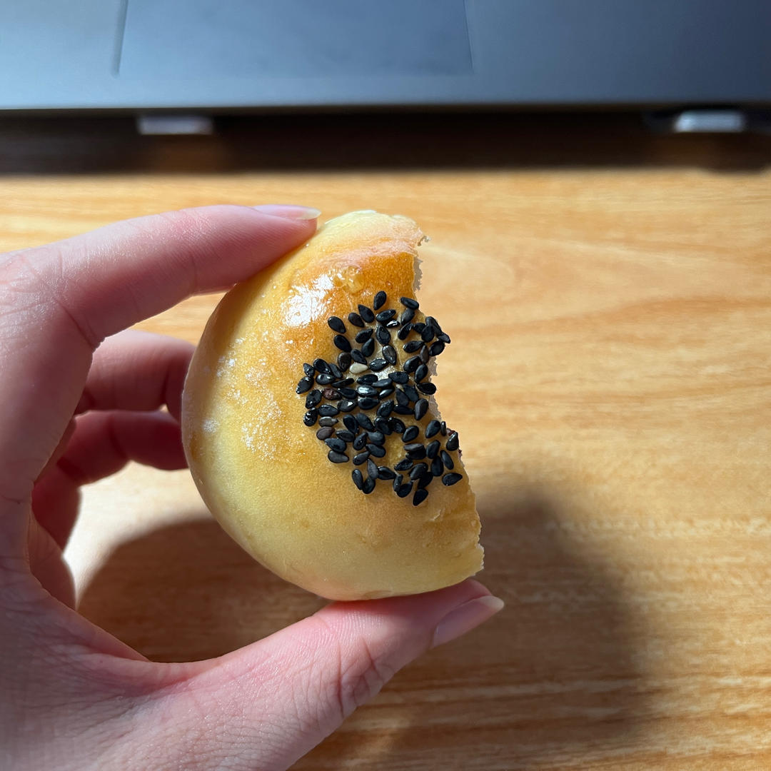 手揉面包详细贴:红豆面包