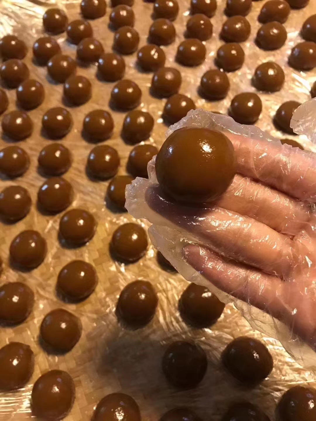 宁波特色小吃---灰汁团