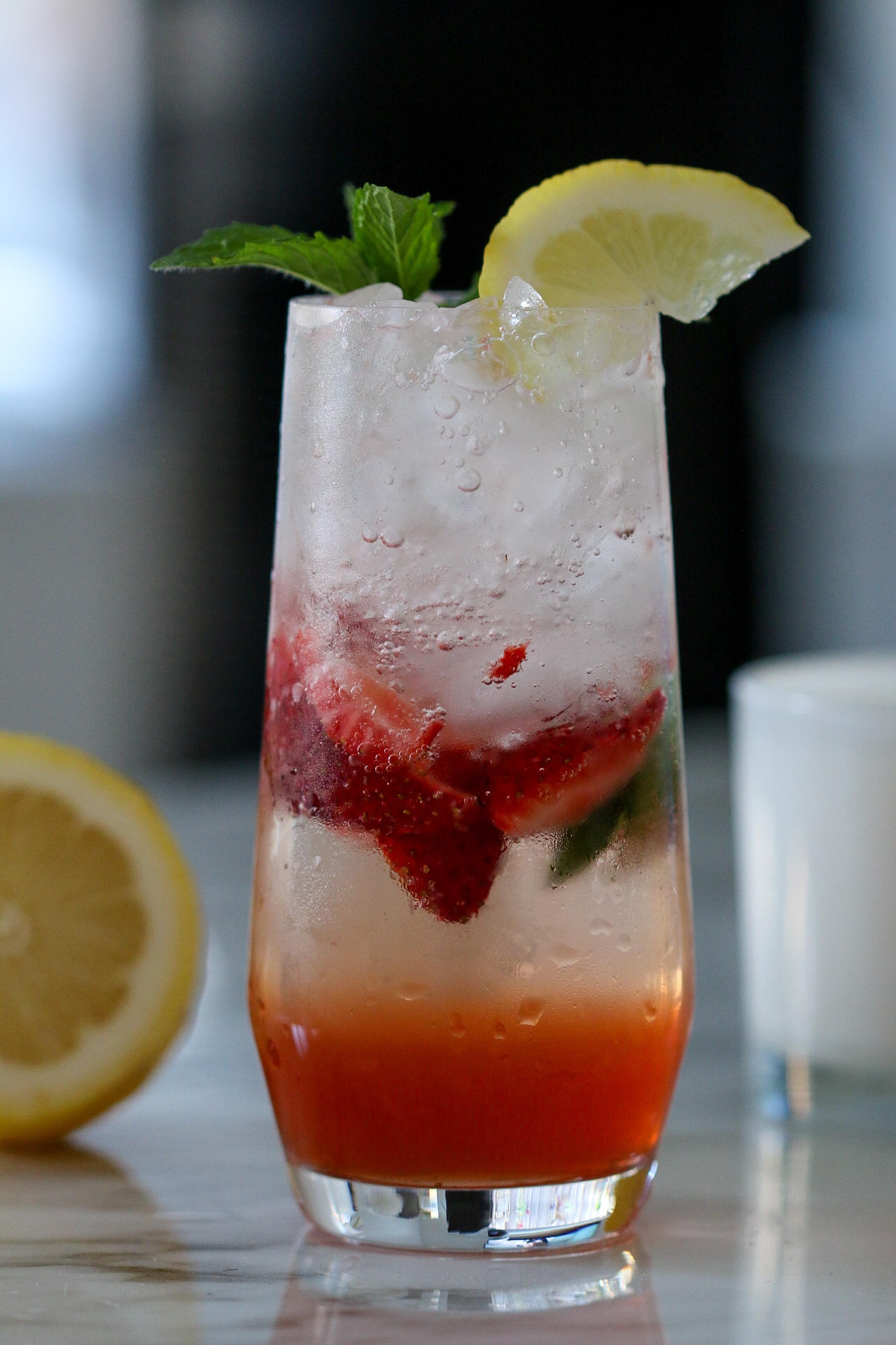 超级好喝的草莓🍓鸡尾酒的做法