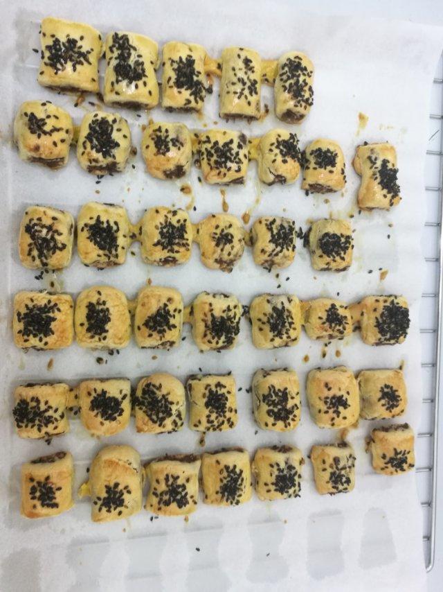 一口豆沙酥