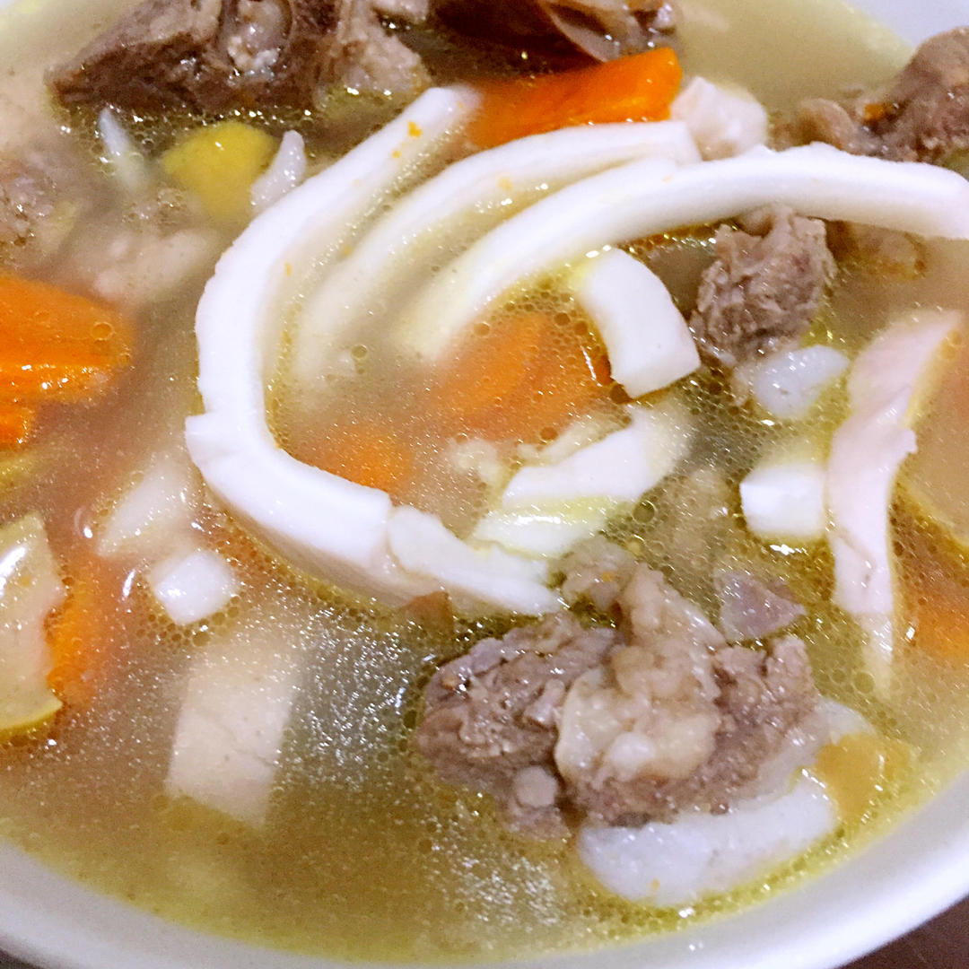 阿丢丢丢丢做的椰肉排骨汤