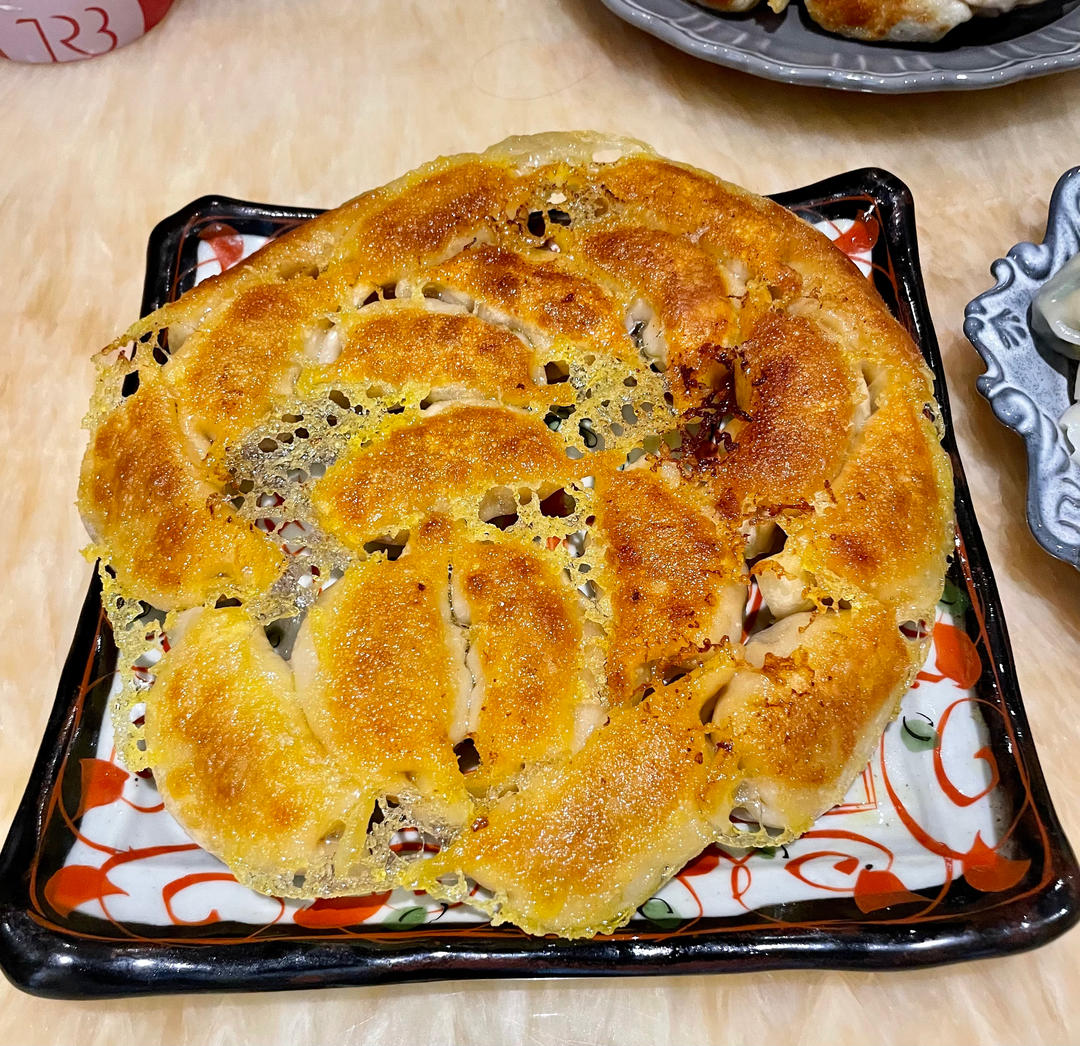 冰花煎饺（个人认为最好吃的饺子做法了！）