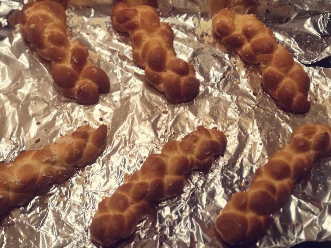 砂糖麻花面包（两股辫子）