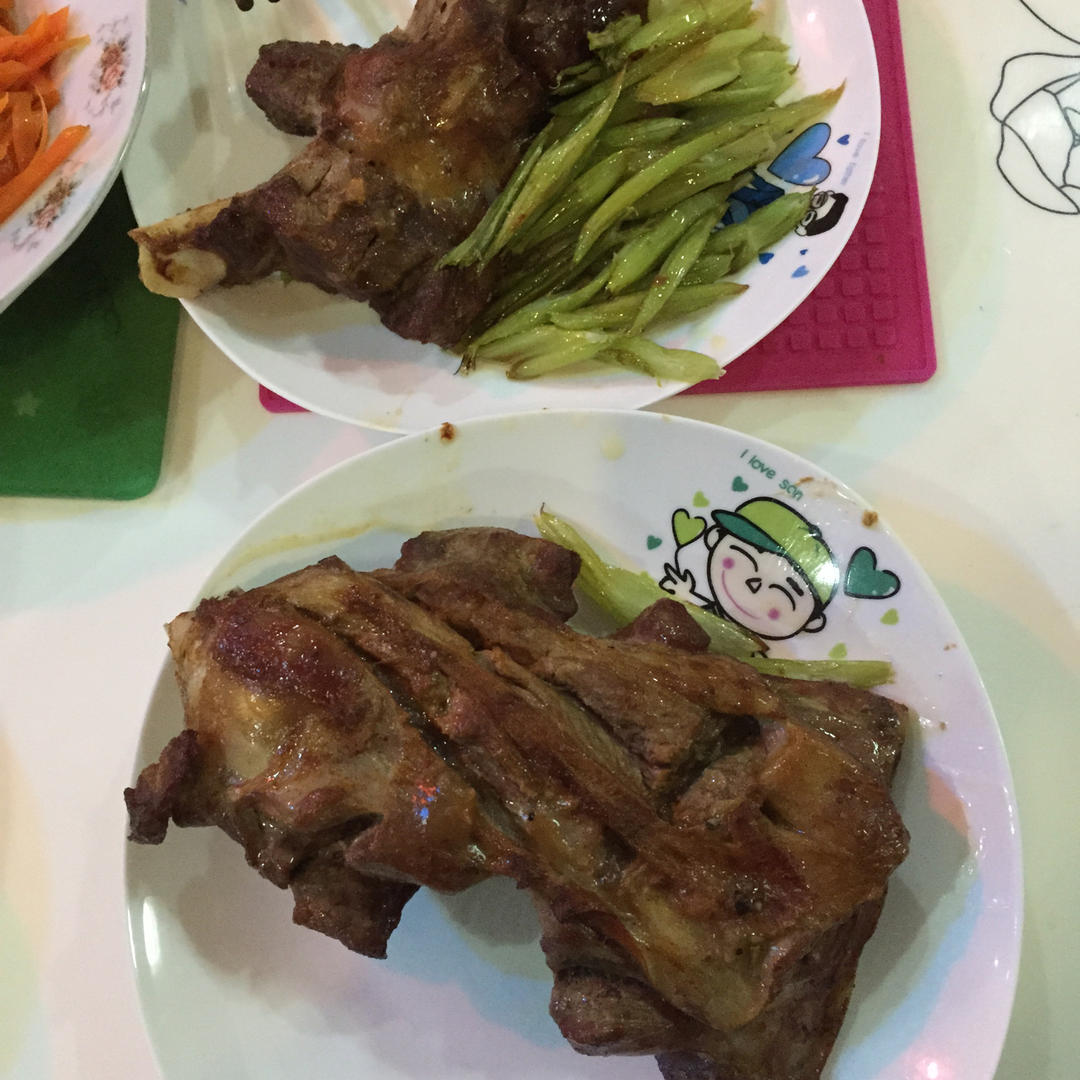 香酥烤羊腿
