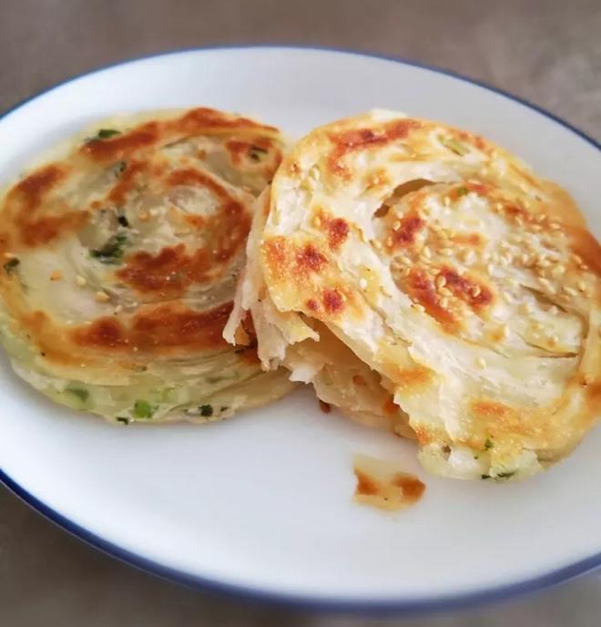 外酥内软的葱油饼的做法