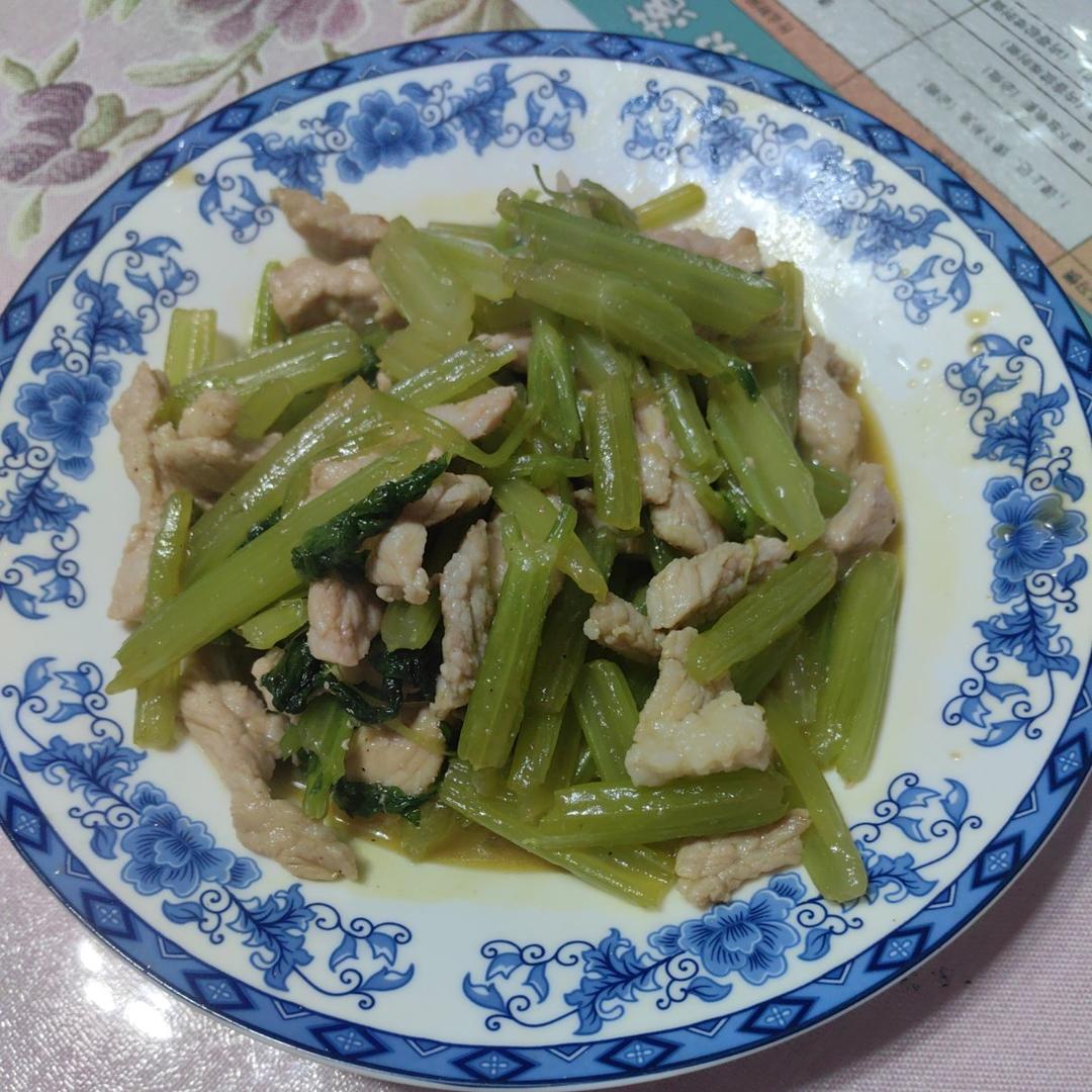 【芹菜香干肉丝】很奇怪！只有妈妈才炒得好这肉丝！