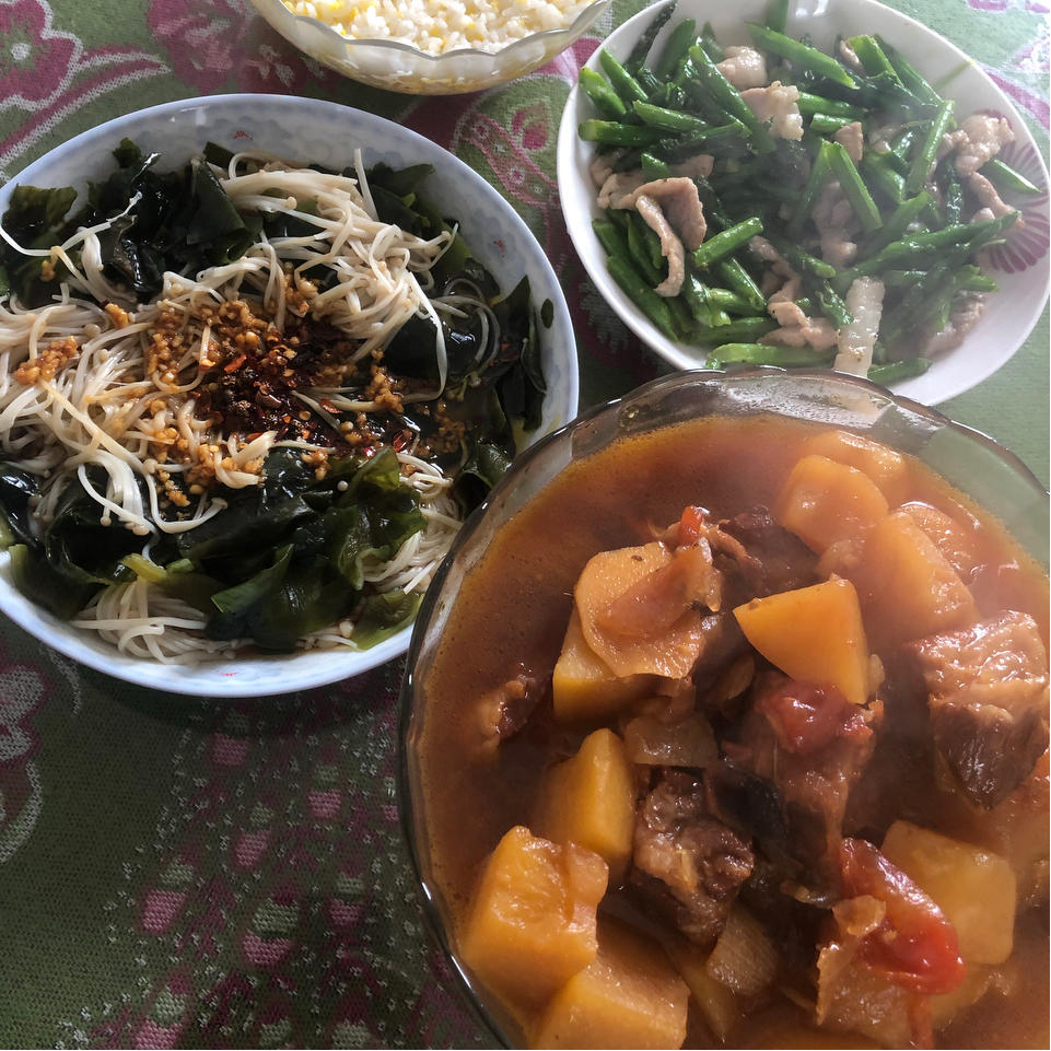 番茄土豆炖牛腩