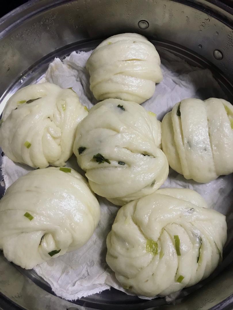 葱油花卷 Steamed Roll