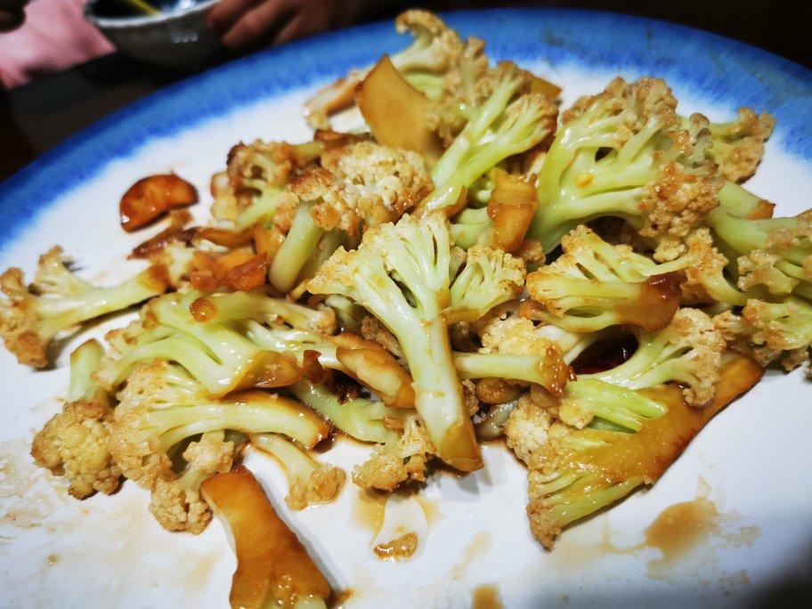 不放肉的干锅有机菜花