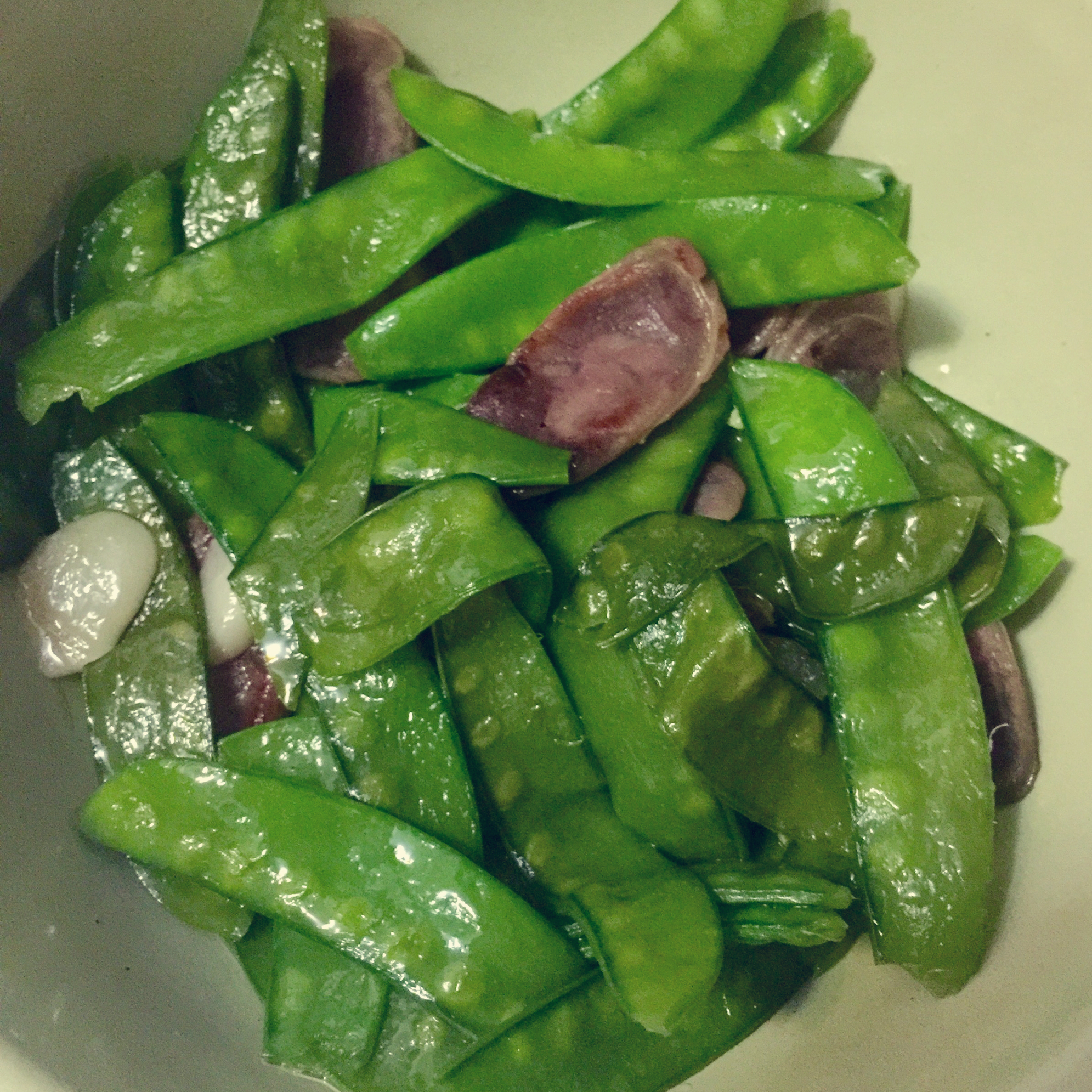 荷兰豆炒香肠