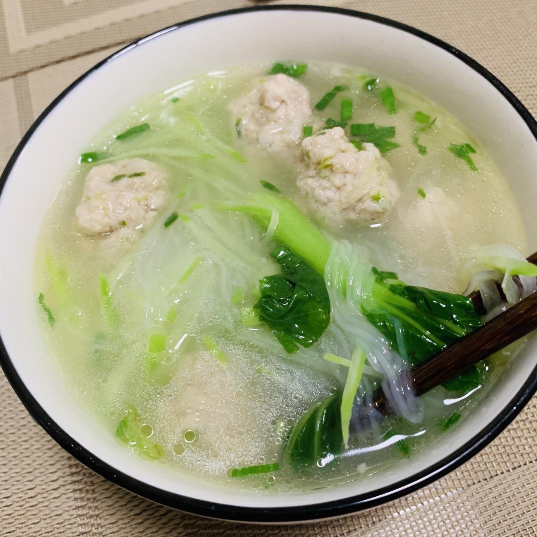 超好吃又简单的生汆丸子汤