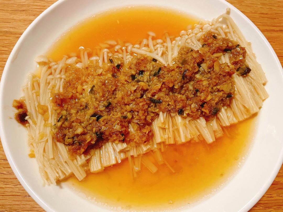 超级下饭的蒜蓉金针菇！好吃到爆