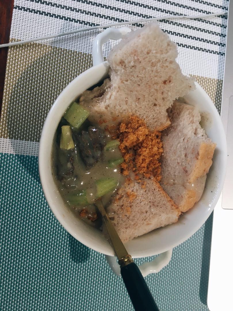 椒盐鲜蔬芋头浓汤