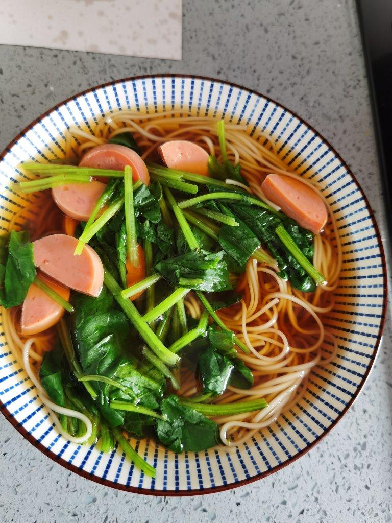 超级简单的清汤面🍜