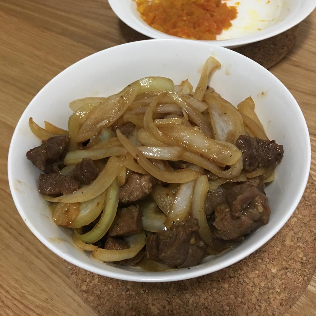 洋葱炒牛肉