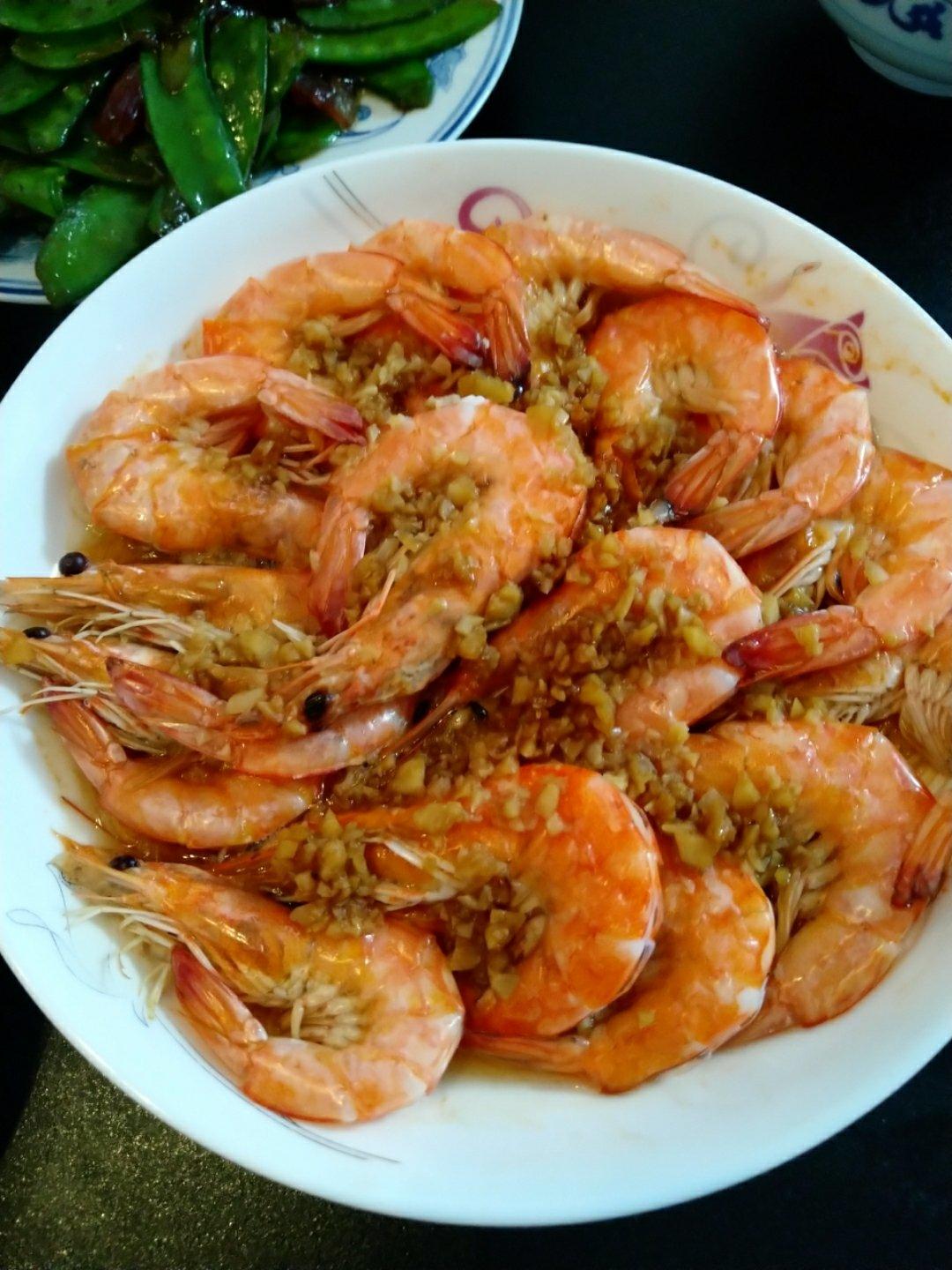 虾最美味的吃法必须是这个——蒜蓉蒸虾（多动图，孔瑶的食谱）