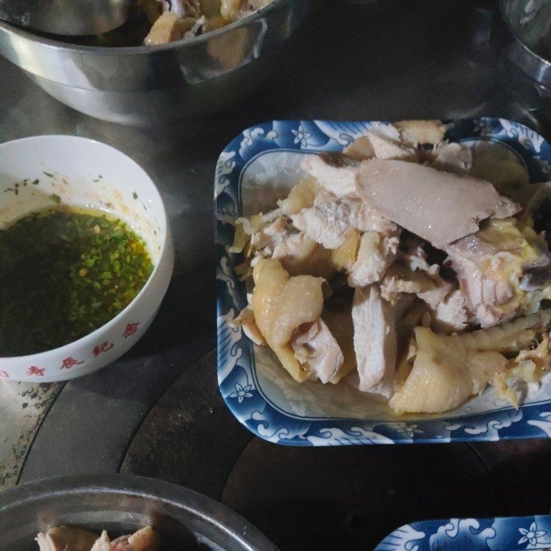 广东湛江特色美食——隔水蒸鸡 原汁原味 鸡滑肉嫩