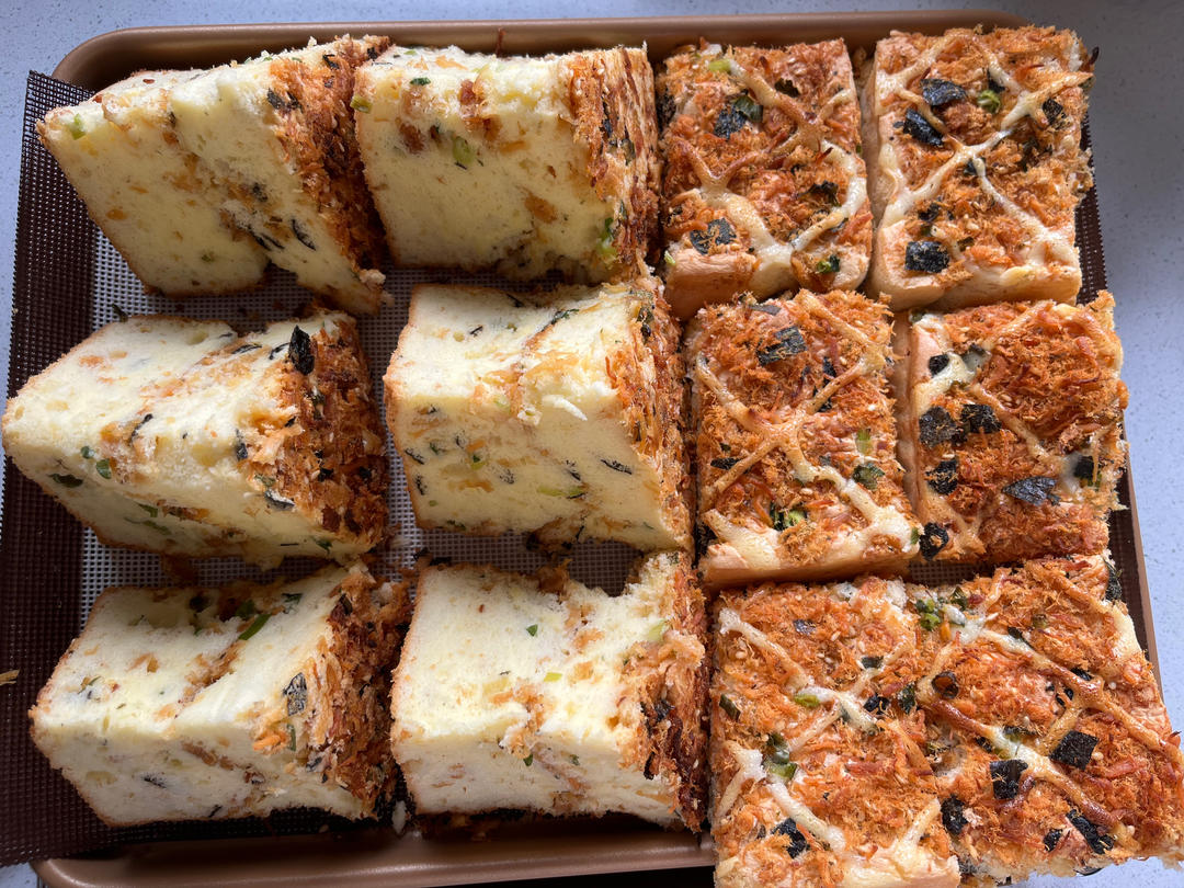 爆浆葱花火腿肉松蛋糕