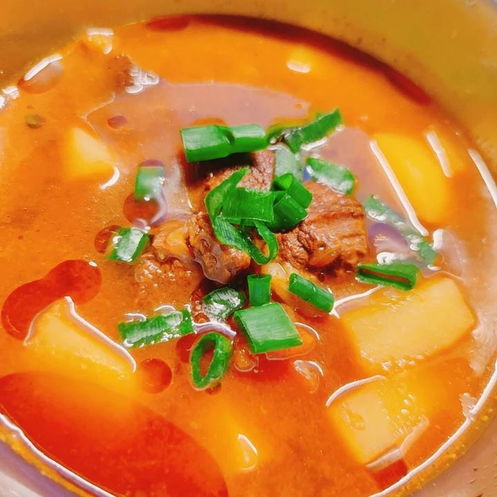 番茄土豆炖牛腩