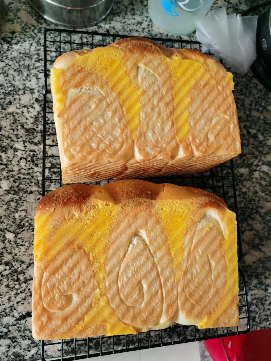 解锁不失败吐司配方：戴个帽子，惊艳所有人