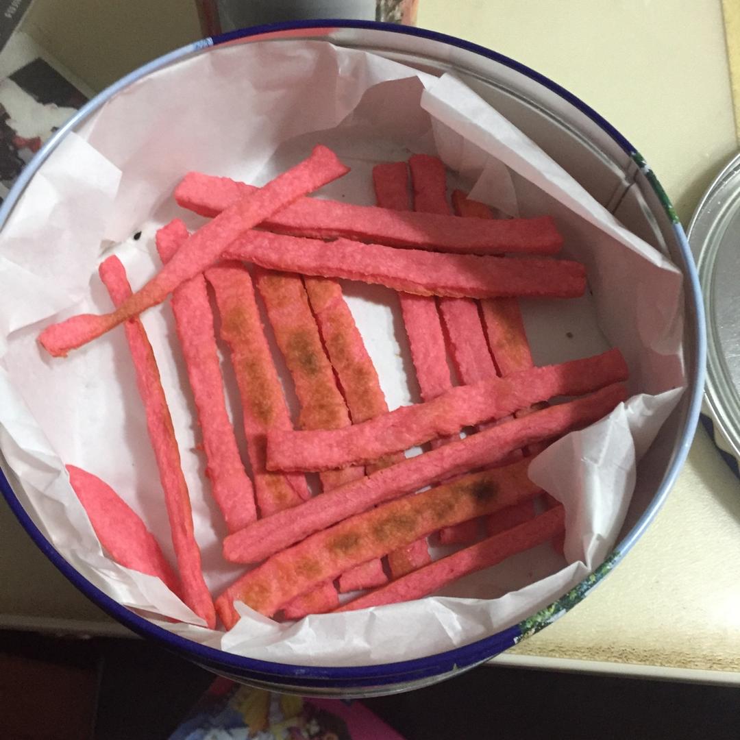 多余打发奶油的用法：香脆芝麻饼干