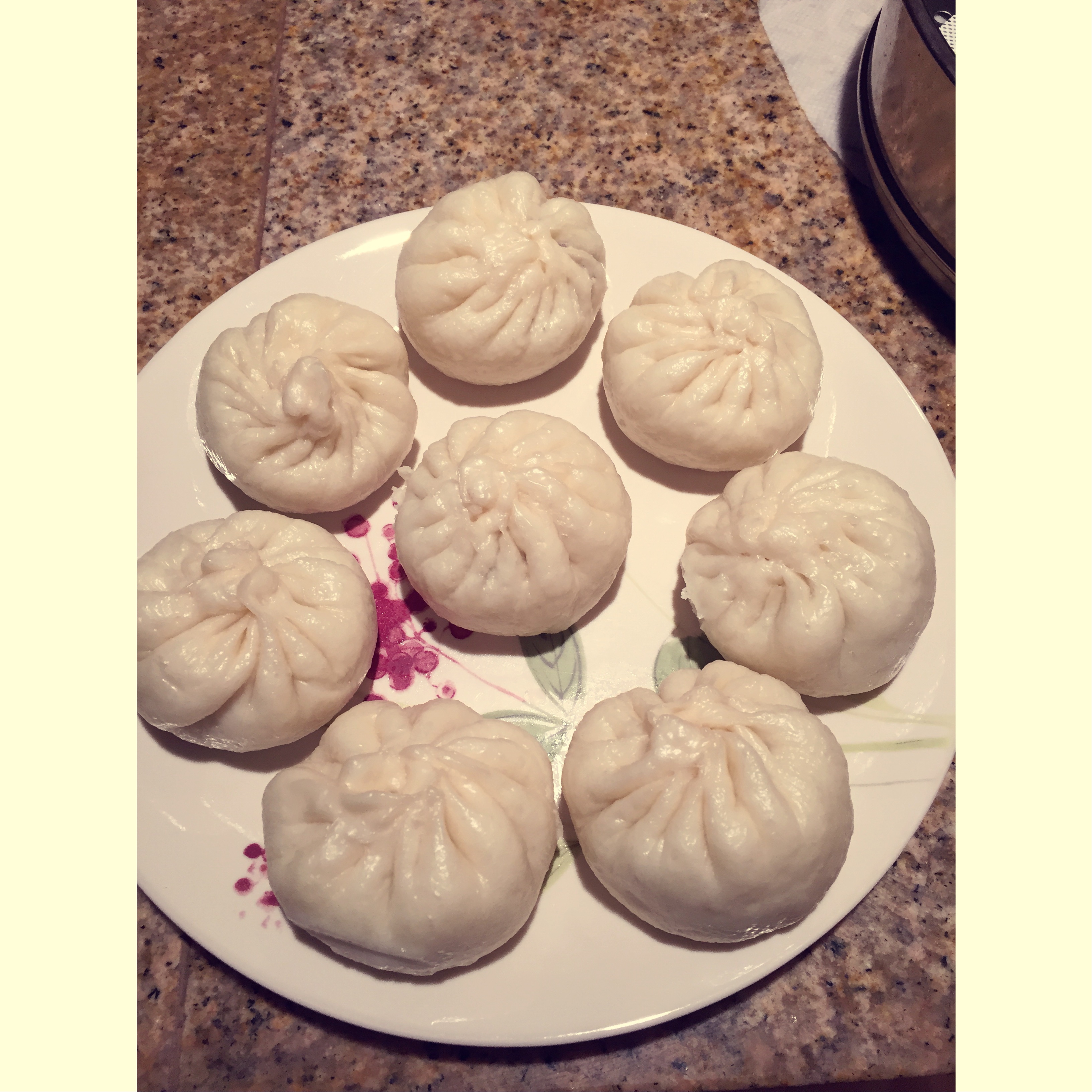 小白菜香菇香干馅儿菜包子
